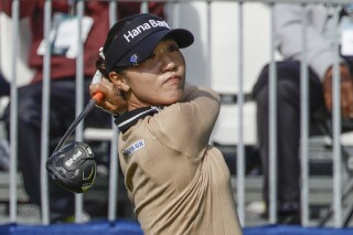 Lydia Ko takes 2 shot lead into final round of LPGA season opener